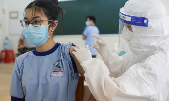 Khảo sát, chuẩn bị tiêm vaccine phòng COVID-19 cho trẻ 5-11 tuổi