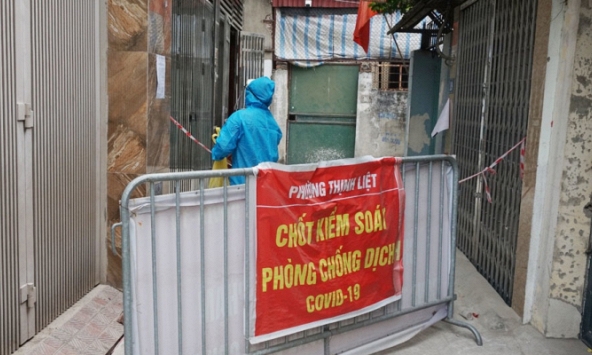 Người nhiễm Covid-19 cần lưu ý khi dùng thuốc điều trị tại nhà: Đây là những bất ngờ bác sĩ chỉ ra