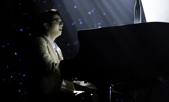 Bùi Anh Tuấn gây xúc động với ca khúc tưởng nhớ nạn nhân mất vì COVID-19