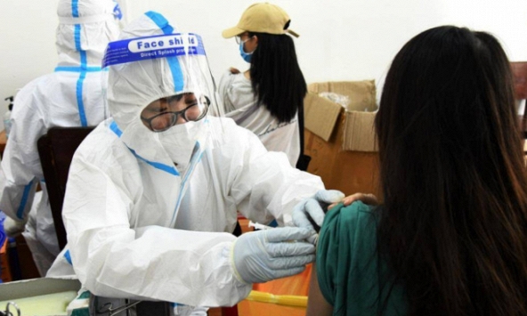 Hà Nội có 450 ca F0 diễn biến nặng, nguy kịch