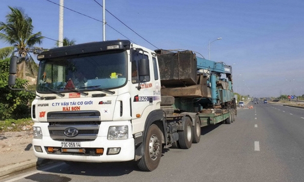 Lái xe chở quá tải có thể bị phạt đến 50 triệu đồng từ năm 2022