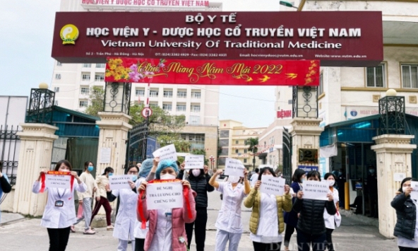 Vụ bác sĩ xuống đường đòi lương: Đề xuất Bộ Y tế tạm ứng 10,2 tỷ đồng để trả lương cho y bác sĩ BV Tuệ Tĩnh