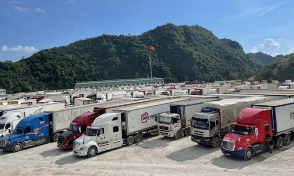 Trung Quốc dừng thông quan hàng hóa 7 ngày Tết Nguyên đán