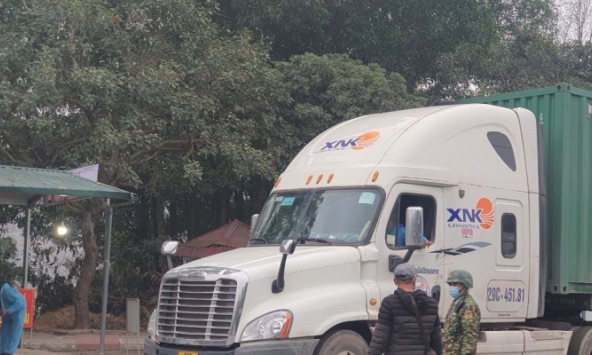 ‘Phi vụ’ không tưởng 100-300 triệu ưu tiên thông quan ở Lạng Sơn