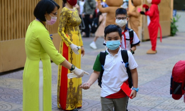 TPHCM: Đề xuất cho toàn bộ học sinh trở lại trường từ 14/2