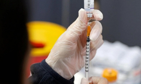 Israel: Liều vaccine thứ 4 không đủ ngăn ngừa biến thể Omicron