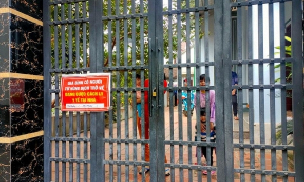 'Người dân về có mấy ngày mà cách ly cả tuần không khả thi, không thực tế, không khác gì cấm người dân về luôn'