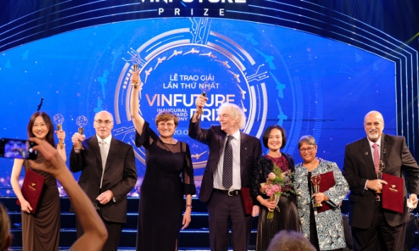 Chân dung 3 nhà khoa học vừa được trao giải thưởng VinFuture trị giá 3 triệu USD