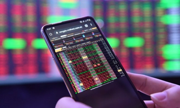 Nhóm cổ phiếu FLC và bất động sản nóng đã tăng trần hàng loạt trở lại