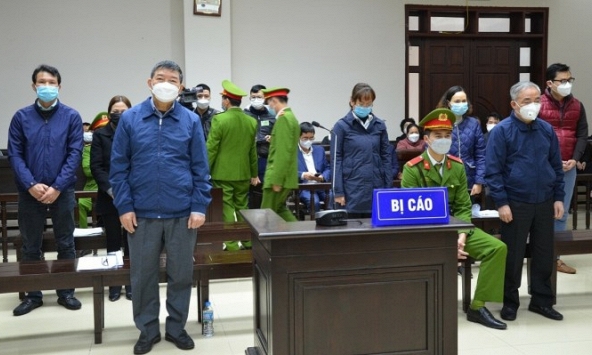 Cựu giám đốc Bệnh viện Bạch Mai Nguyễn Quốc Anh lãnh 5 năm tù