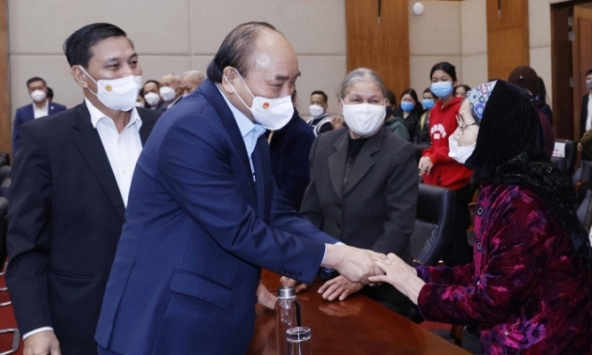 Chủ tịch nước Nguyễn Xuân Phúc: Mọi người dân đều có Tết, không ai bị bỏ lại phía sau