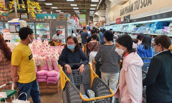 Lịch mở cửa Tết siêu thị người dân cần biết: Nhiều siêu thị bán tới nửa đêm, có nơi bán cả mùng 1 Tết