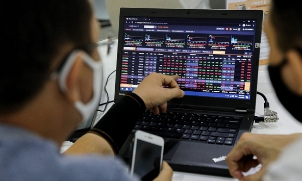 Những cổ phiếu sẽ khiến nhà đầu tư 'ngồi trên lưng cọp' trong năm 2022 