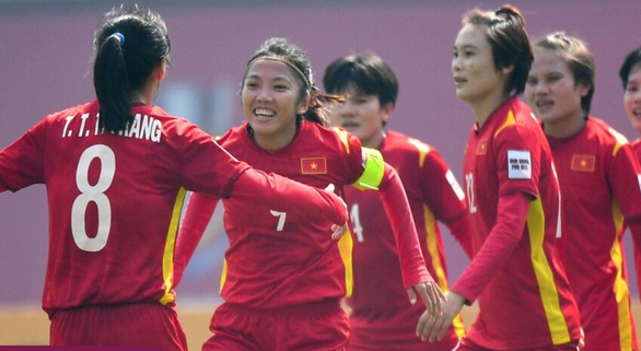 Tuyển nữ Việt Nam thắng Thái Lan 2-0, tiến gần chiếc vé dự World Cup 2023
