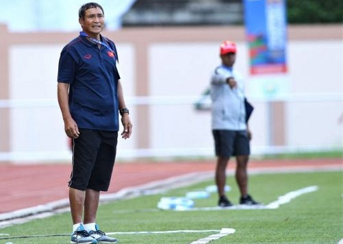 HLV Mai Đức Chung xin nghỉ dẫn dắt tuyển nữ Việt Nam