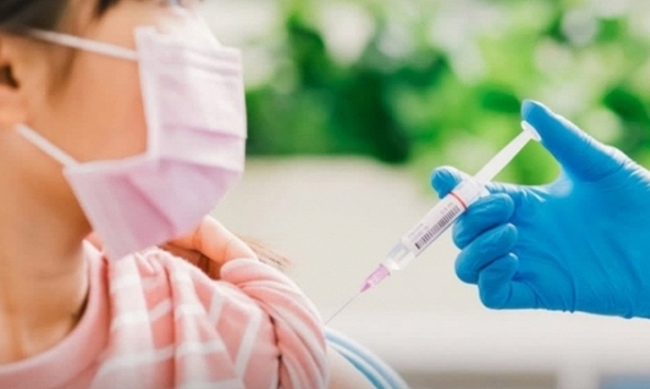 Hơn 60% phụ huynh đồng ý tiêm vaccine COVID-19 cho trẻ dưới 12 tuổi 