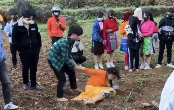 Cháu nội Vua Mèo lên tiếng về clip bắt vợ xôn xao ở Hà Giang