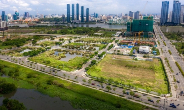 Chuyên gia nói gì về việc doanh nghiệp liên tiếp bỏ cọc sau đấu giá đất Thủ Thiêm?