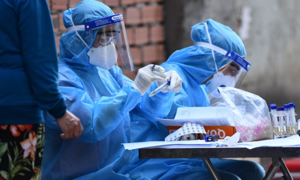  'Đến lúc coi Covid là bệnh thông thường'