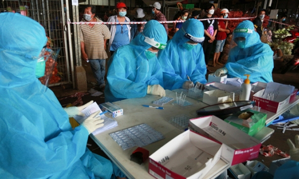 Việt Nam lần đầu ghi nhận trên 26.000 ca Covid-19 trong ngày