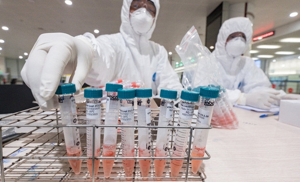  Vụ nhập bộ xét nghiệm PCR giá 96.000-150.000 đồng, bán 395.000 đồng, doanh nghiệp nói số liệu hải quan có nhầm lẫn