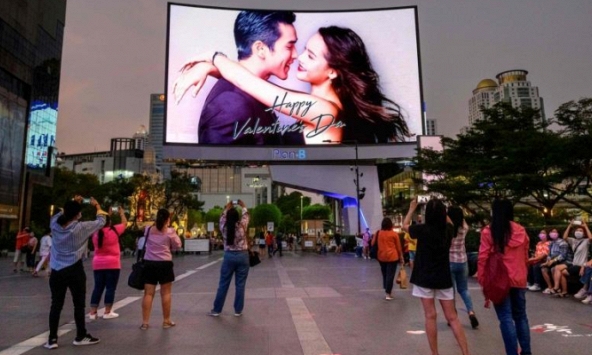 Thái Lan khuyến cáo người dân đeo khẩu trang khi 'quan hệ tình dục' ngày Lễ tình nhân