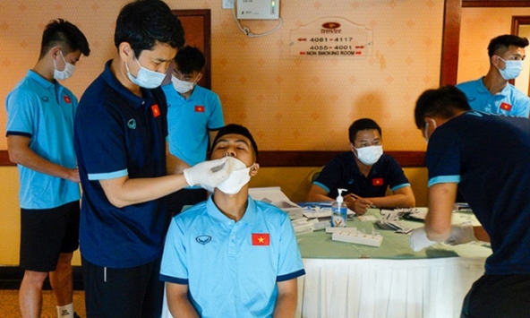Nhiều cầu thủ U23 Việt Nam nghi mắc Covid-19, AFF họp khẩn 