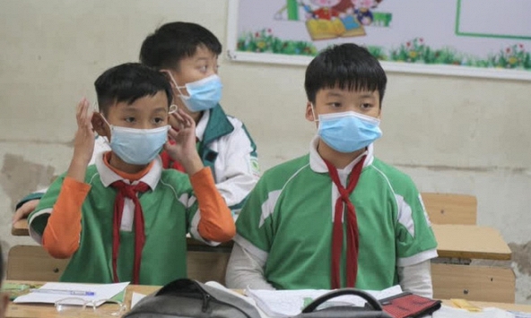 Hà Nội hoãn học trực tiếp với học sinh từ lớp 1 đến lớp 6 