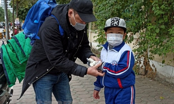 Hà Nội: học sinh các trường chuyển từ học trực tiếp sang trực tuyến nếu nhiệt độ dưới 10 độ C 
