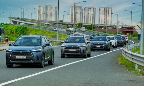 Hà Nội dẫn đầu về mua ô tô trong năm 2021