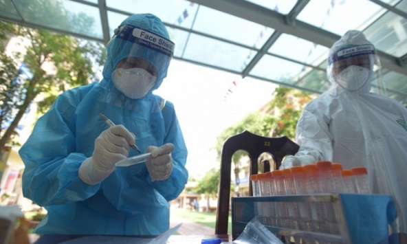 Ca mắc Covid-19 tăng chóng mặt, Hà Nội có thể đạt đỉnh dịch trong nửa tháng tới