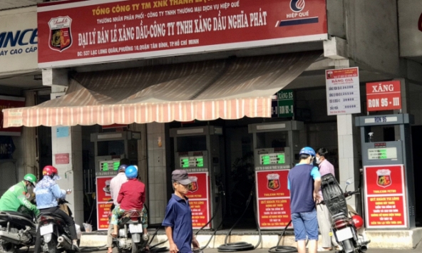 Gần một nửa doanh nghiệp xăng dầu đang âm quỹ bình ổn giá