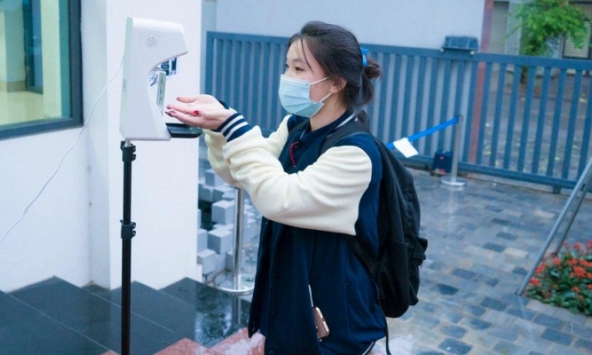 Hà Nội: Nhiều trường cho học sinh tạm dừng đến lớp