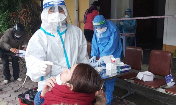 F0 điều trị tại nhà gặp khó khăn khi xin giấy xác nhận để hưởng BHXH, chuyên gia nói gì?