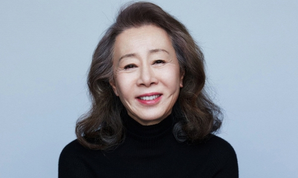 'Bà ngoại' Yuh Jung Youn dự lễ trao giải Oscar