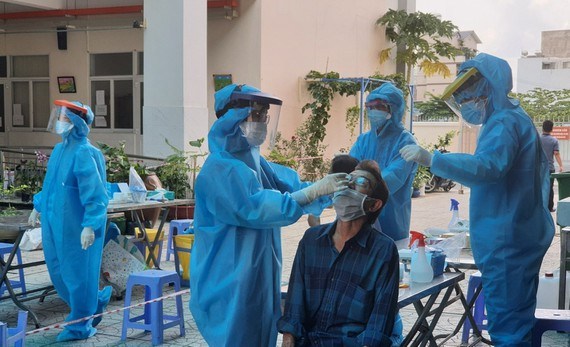 Cả nước thêm gần 170.000 ca nhiễm Covid-19 trong ngày 11/3