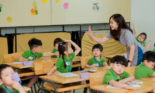 Cuộc chạy đua cho con vào lớp 1 trường tư thục của phụ huynh Hà Nội