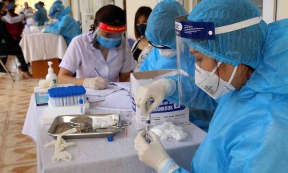 TP.HCM yêu cầu các bệnh viện thêm giường điều trị khi trẻ nhiễm Covid-19 tăng vọt