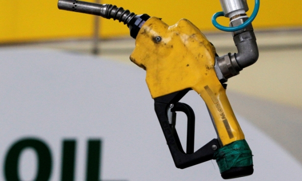 Giá dầu lại vượt ngưỡng 100 USD