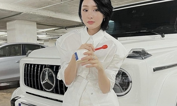 Sau 5 năm đi hát, Hiền Hồ giàu có cỡ nào?