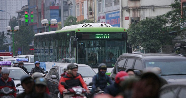 Gọi 0981.860.202 nếu bị quấy rối trên xe buýt