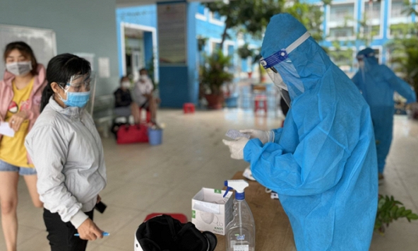 Chuyên gia y tế: Đã đến lúc nên cho F1, F0 nhẹ đi làm