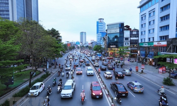 Hình ảnh Thủ đô Hà Nội dần trở về trạng thái 'bình thường mới'
