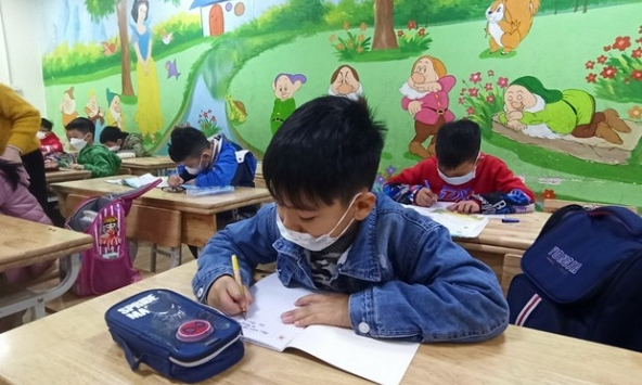 Lo học sinh trầm cảm, phụ huynh Hà Nội mong con sớm được đến trường