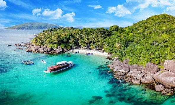 Phát triển Côn Đảo thành khu du lịch sinh thái biển đảo và văn hóa lịch sử tầm cỡ quốc tế