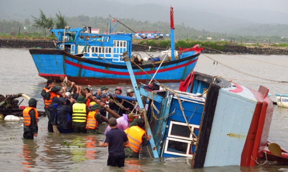 Thủ tướng yêu cầu tập trung khắc phục hậu quả mưa lũ bất thường tại miền Trung