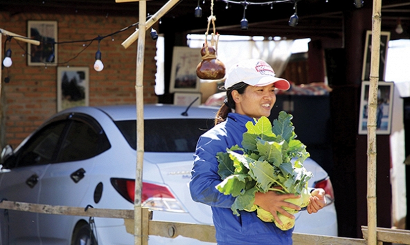 Lêna - Sơn nữ thời 4.0