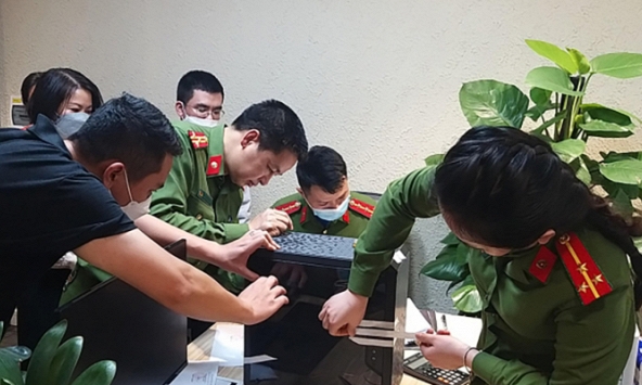 Bắt thêm em gái giúp sức Trịnh Văn Quyết thao túng thị trường chứng khoán