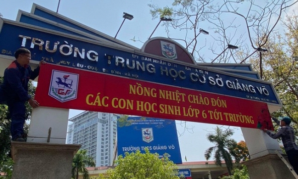 Hôm nay hơn 1 triệu học sinh Hà Nội đến trường