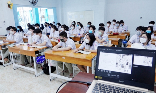 Lấy đâu ra giáo viên khi hàng loạt môn học mới sẽ đưa vào giảng dạy năm học 2022-2023?